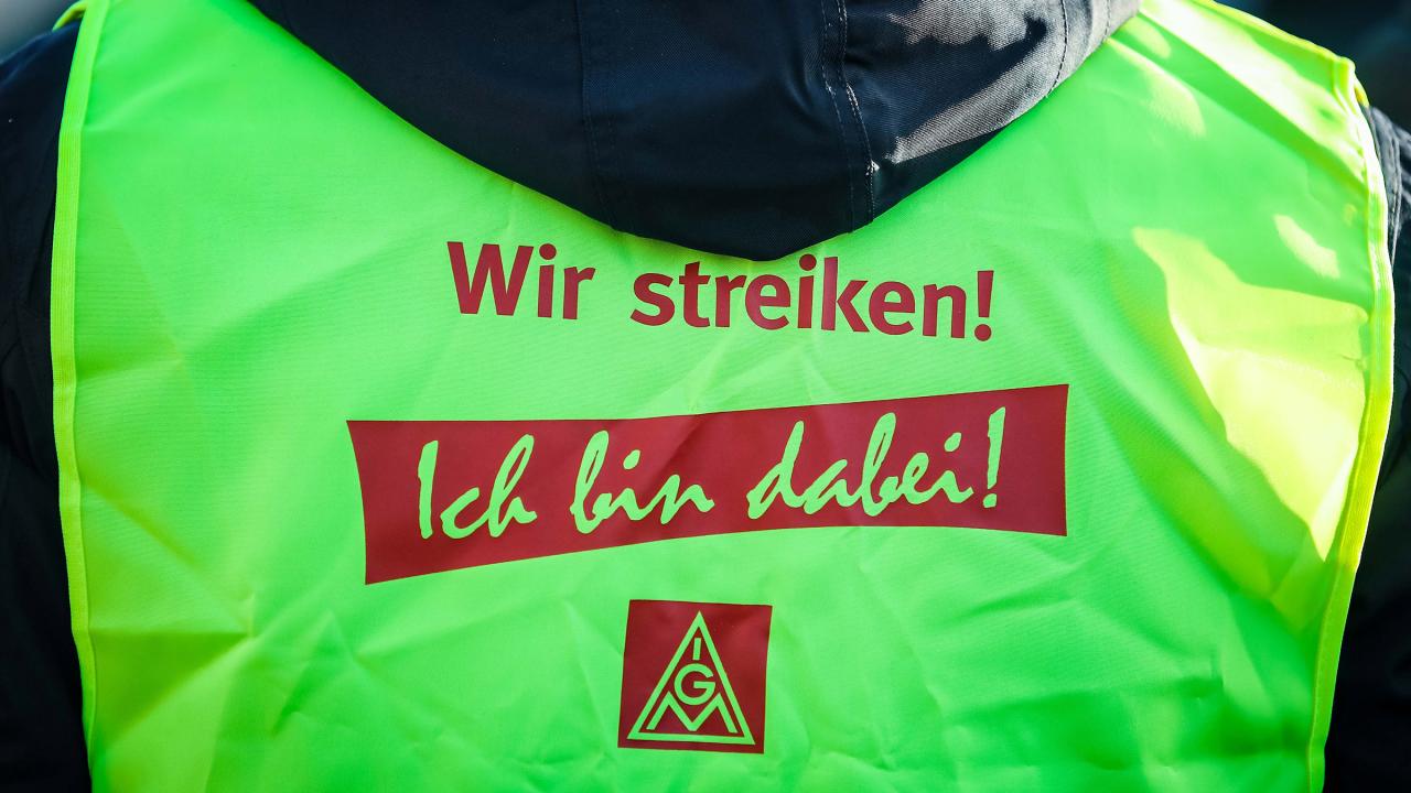 Streikweste mit der Aufschrift 