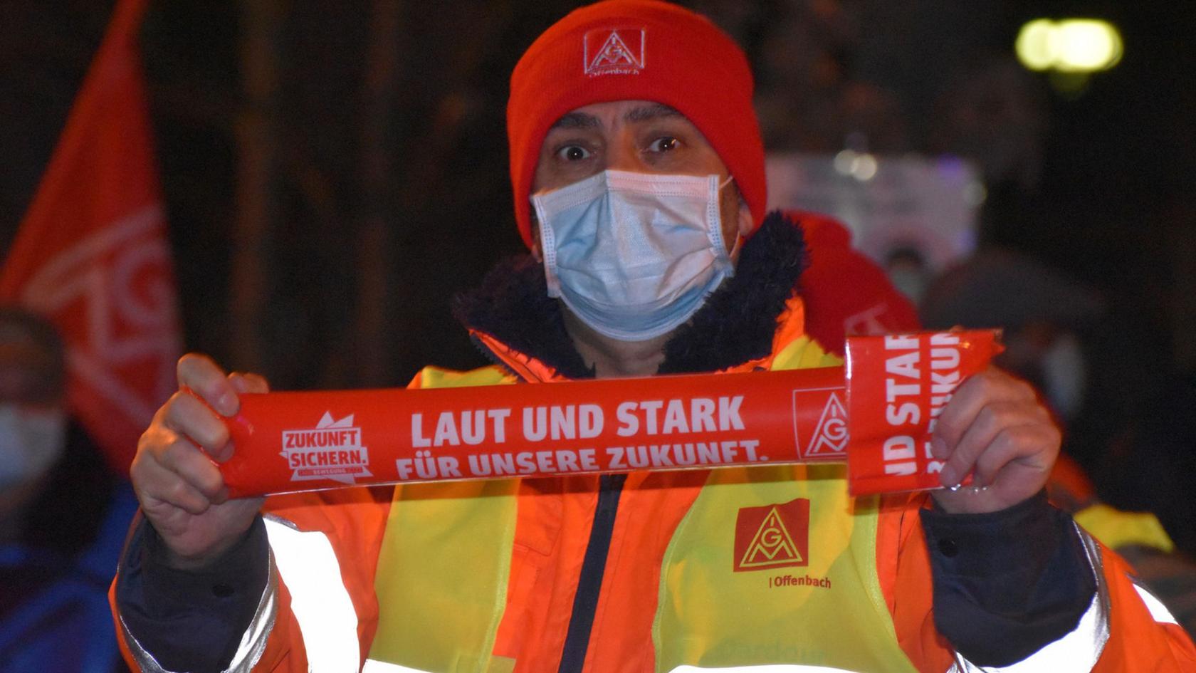 Warnstreik Nachtschicht GKN Werk Waldhof
