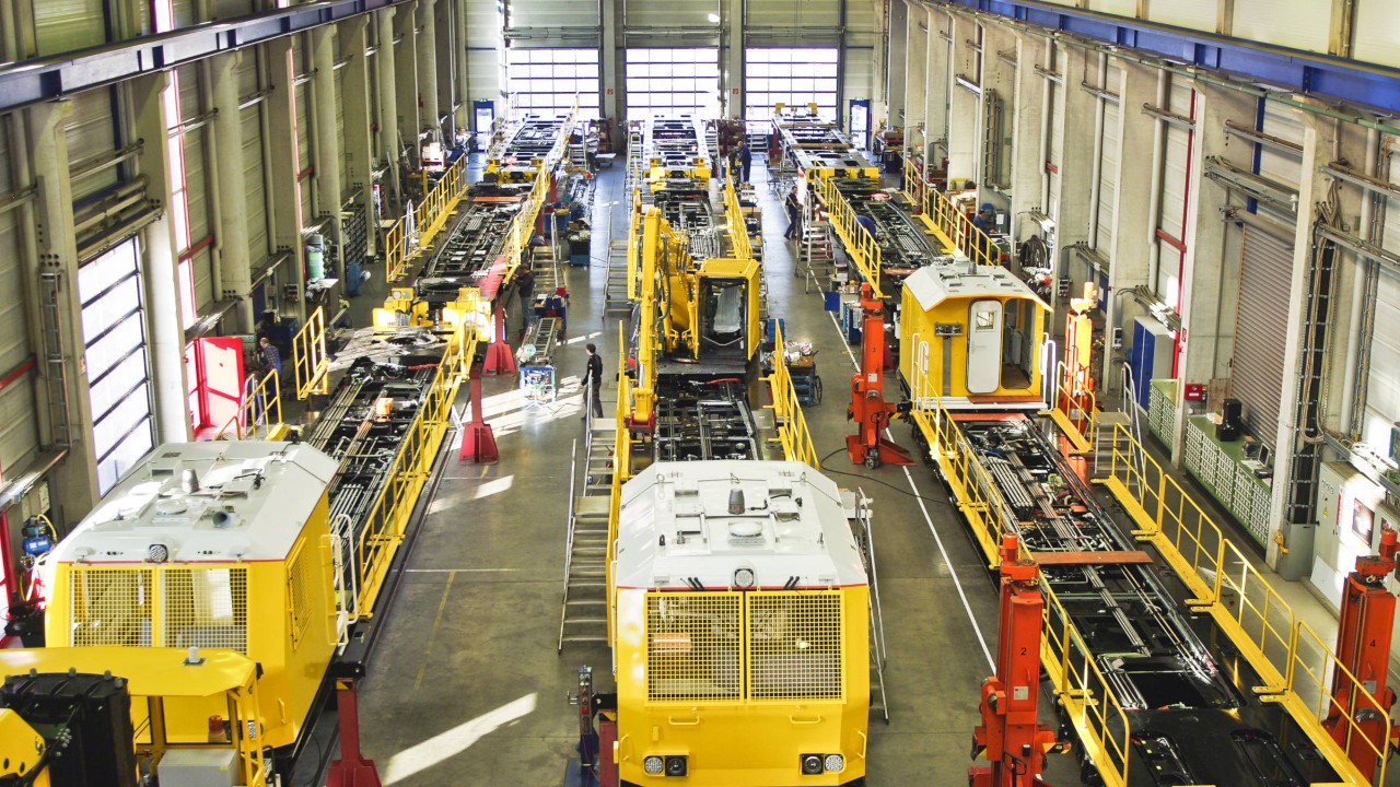 Produktionshalle beim Bahnausrüster Windhoff in Rheine.