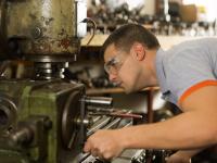 Mehr Geld im Metallhandwerk