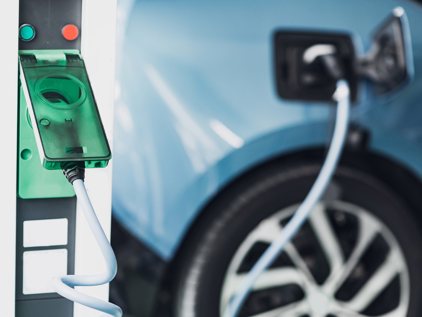 Elektroauto an Ladesäule