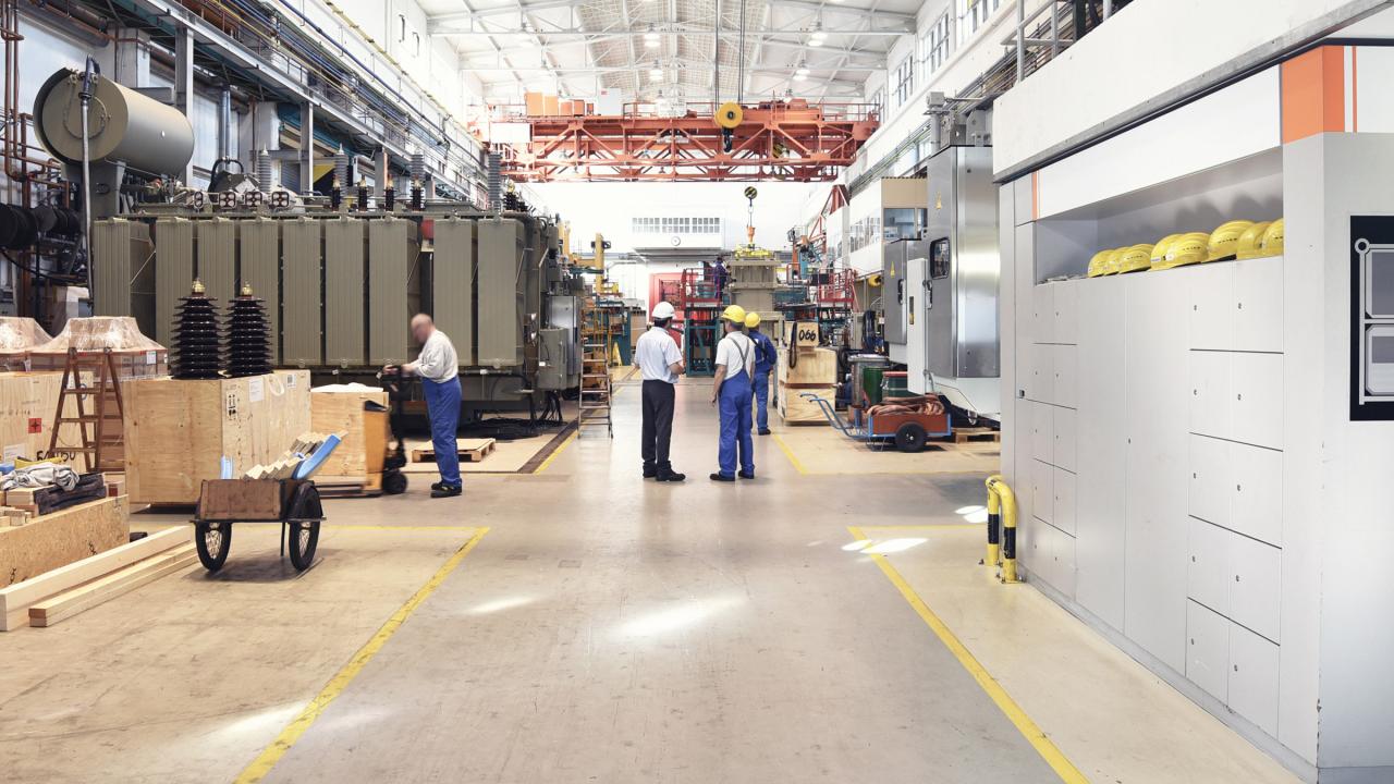 Industriebetrieb im Maschinenbau für die Herstellung von Transformatoren