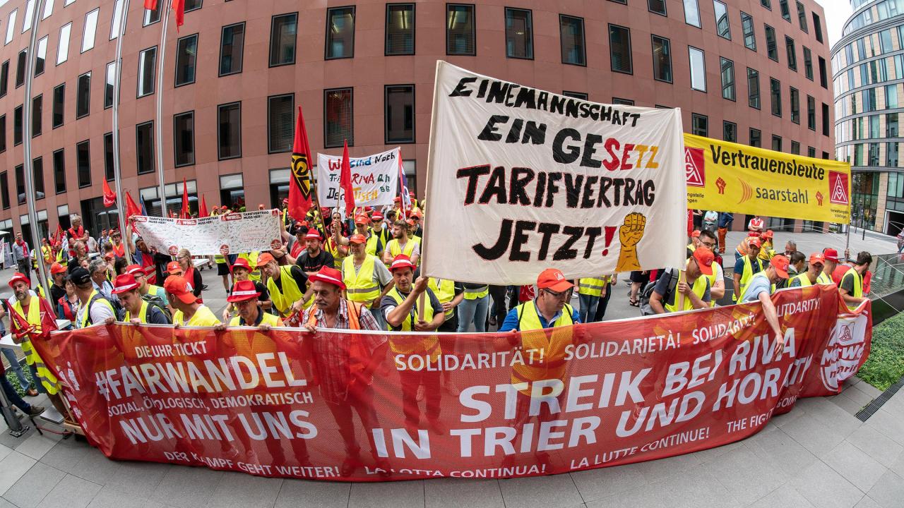 RIVA-Beschäftigte streiken weiter