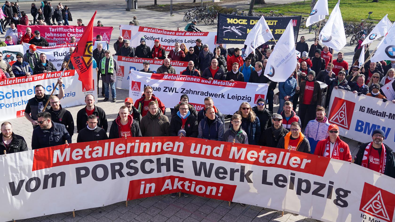 Kurzkundgebung und Foto-Aktion der IG Metall Leipzig