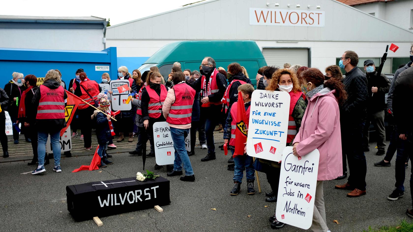 Kampf um Jobs bei Wilvorst Herrenmoden