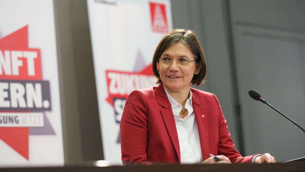Christiane Benner, Zweite Vorsitzende der IG Metall, auf der Jahrespressekonferenz 2021