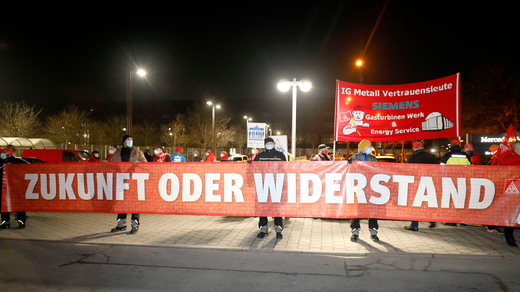 Warnstreik bei Mercedes Benz in Berlin
