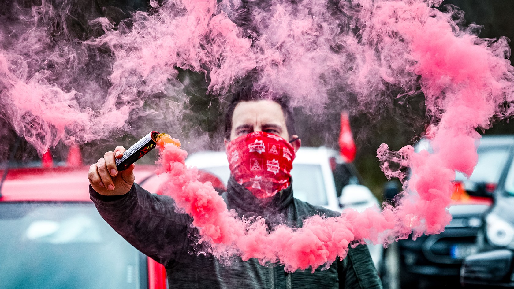 Beschäftigte während einer Aktion zur Tarifbewegung 2021