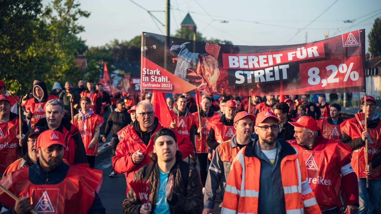 Tarifrunde Eisen und Stahl 2022: Warnstreik bei Thyssenkrupp Gelsenkirchen