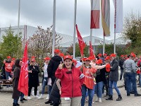 Stifthersteller: Insgesamt 7 Prozent Erhöhung plus 1200 Euro