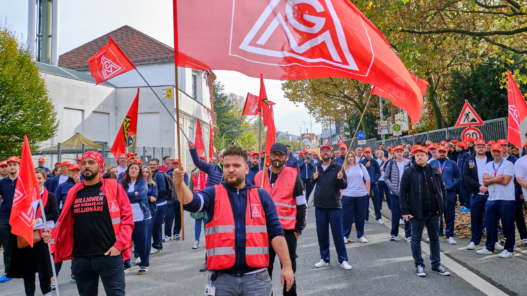 Warnstreiks zur Tarifrunde 2022 für die Beschäftigten in der Metall- und Elektroindustrie