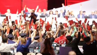 Abstimmung auf dem 25. Ordentlichen Gewerkschaftstag in Frankfurt am Main