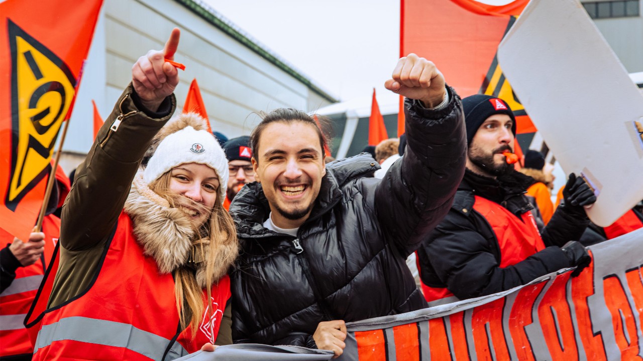 Warnstreik bei Salzgitter Flachstahl am 8.12.2023