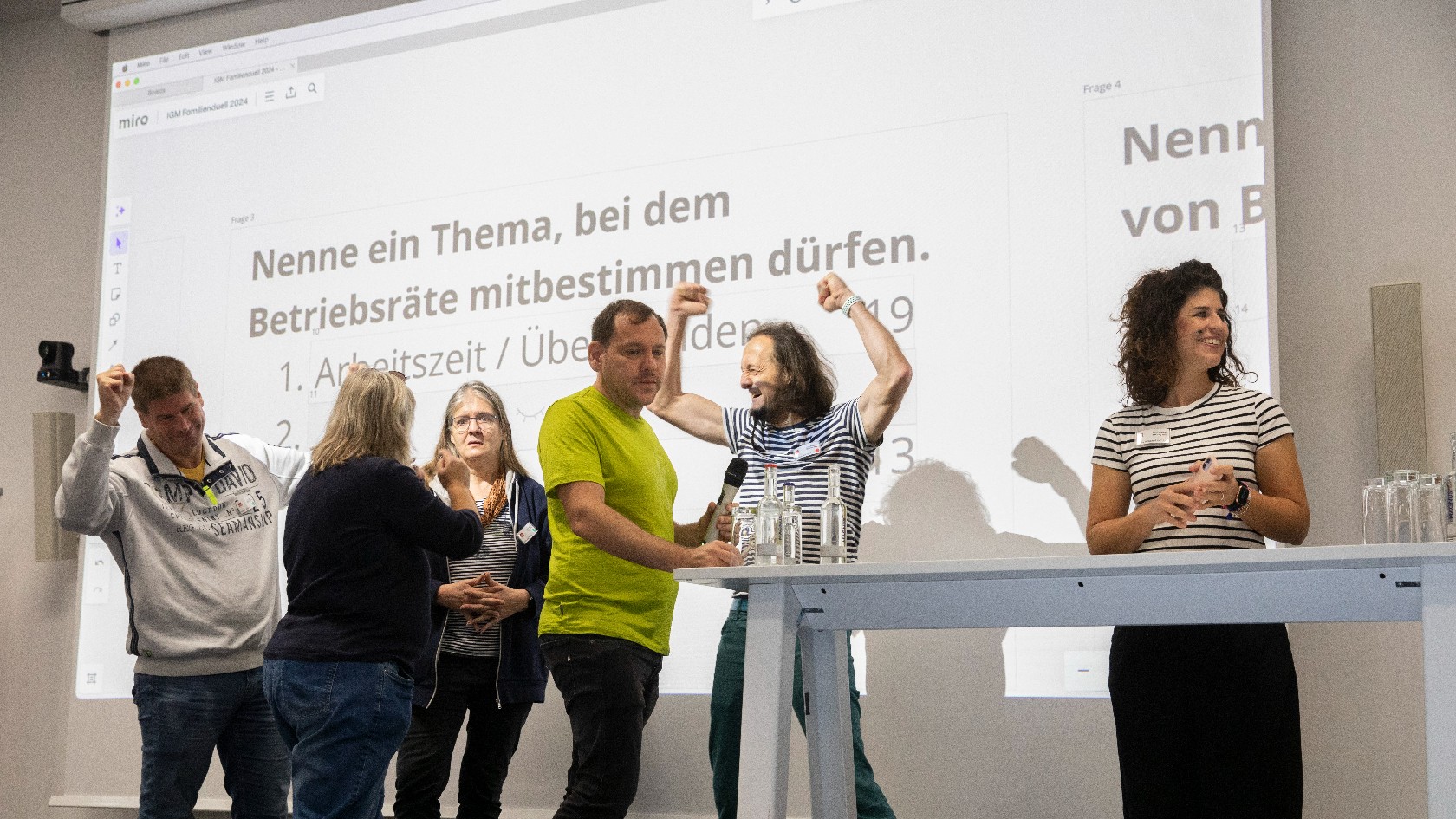 Jubel bei der Engineering- und IT-Tagung 2024 in Hannover.