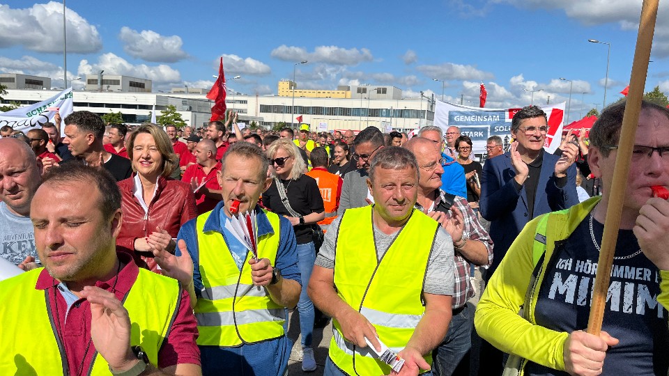 Beschäftigte beim ZF-Aktionstag in Schweinfurt