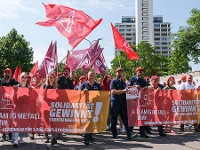 1000 Leihbeschäftigte demonstrieren für Inflationsausgleichsprämie in München