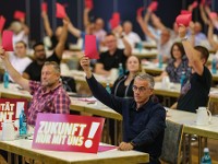 Metall-Tarifkommissionen fordern 8 Prozent