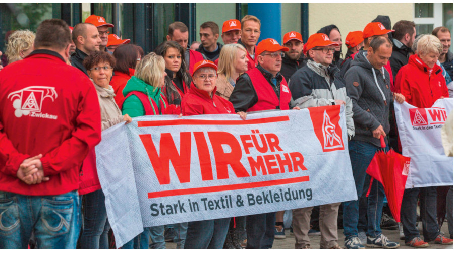 NEU_5Textil_Abschluss_Ost.jpg