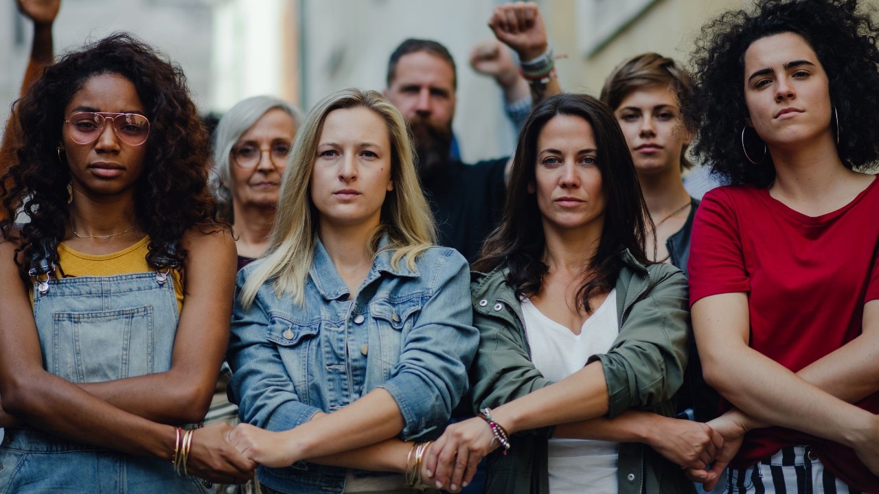 Frauen protestieren auf der Straße