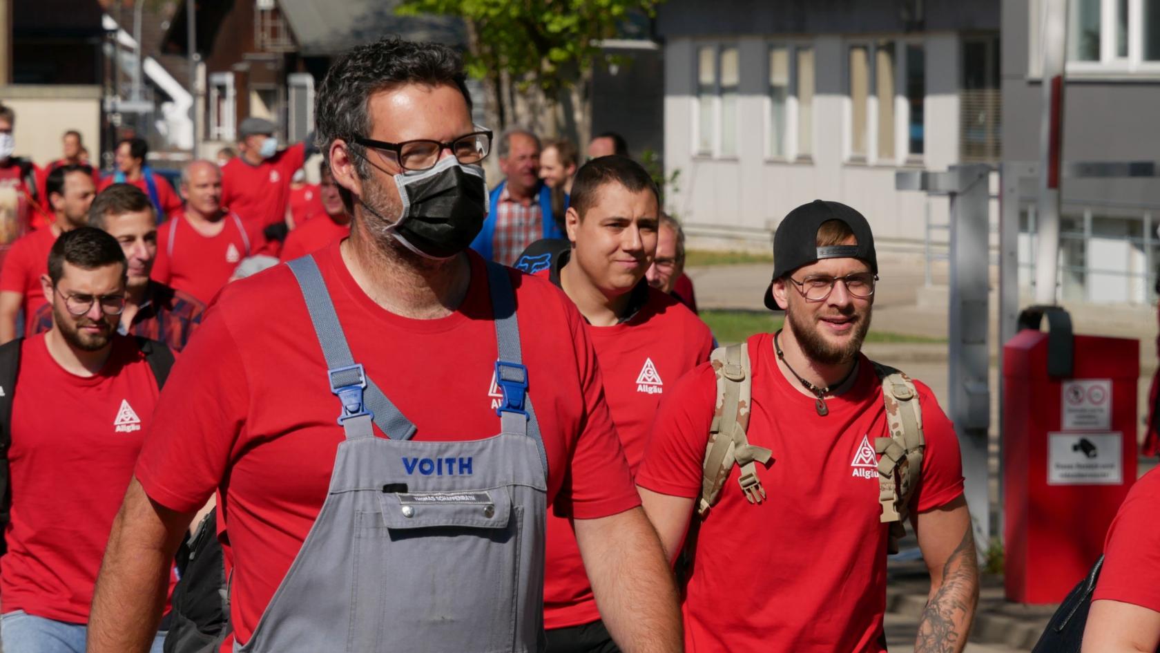 Streikende Metaller bei Voith in Sonthofen, Allgäu