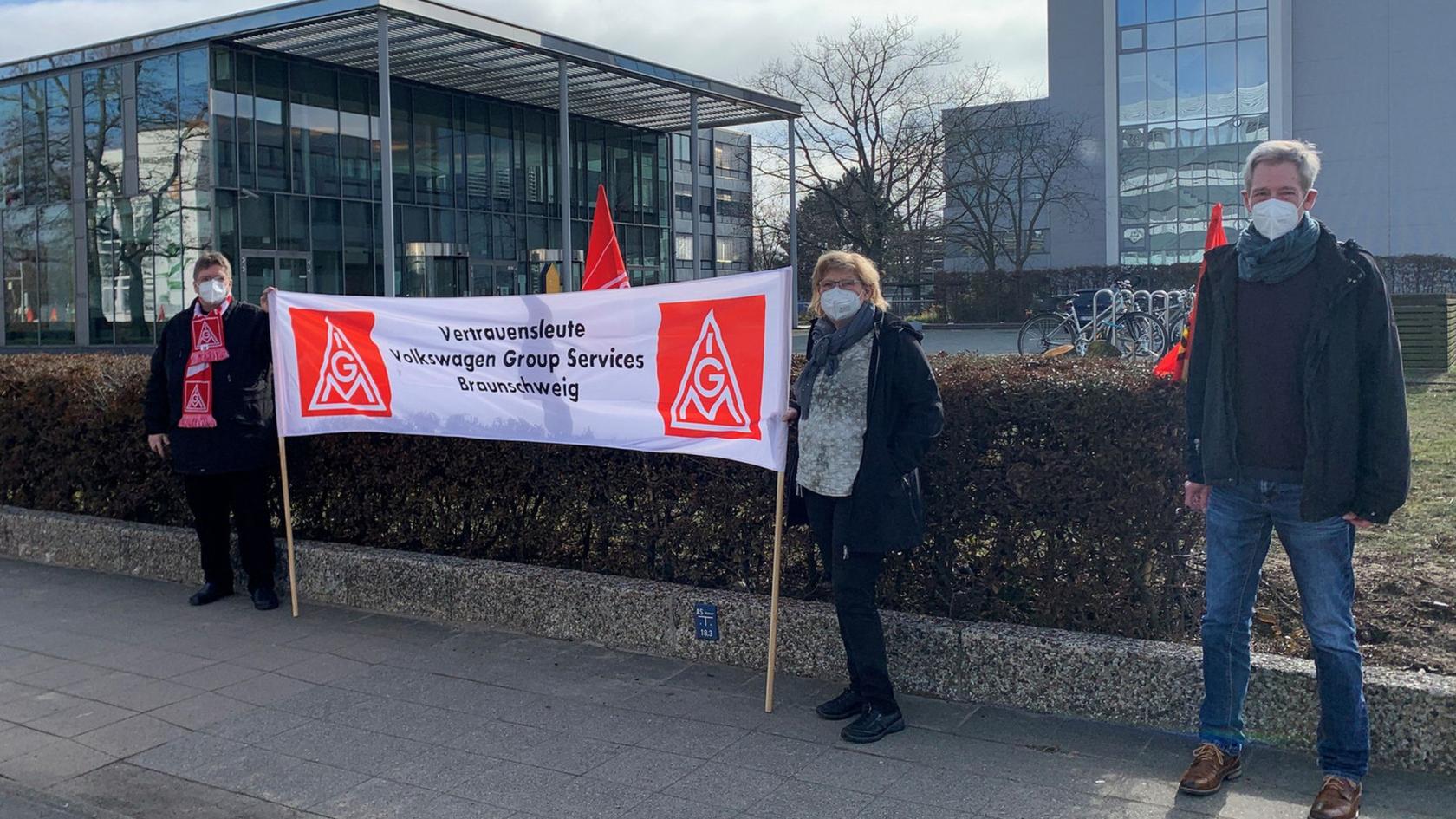 Warnstreikaktion Volkswagen Group in Braunschweig