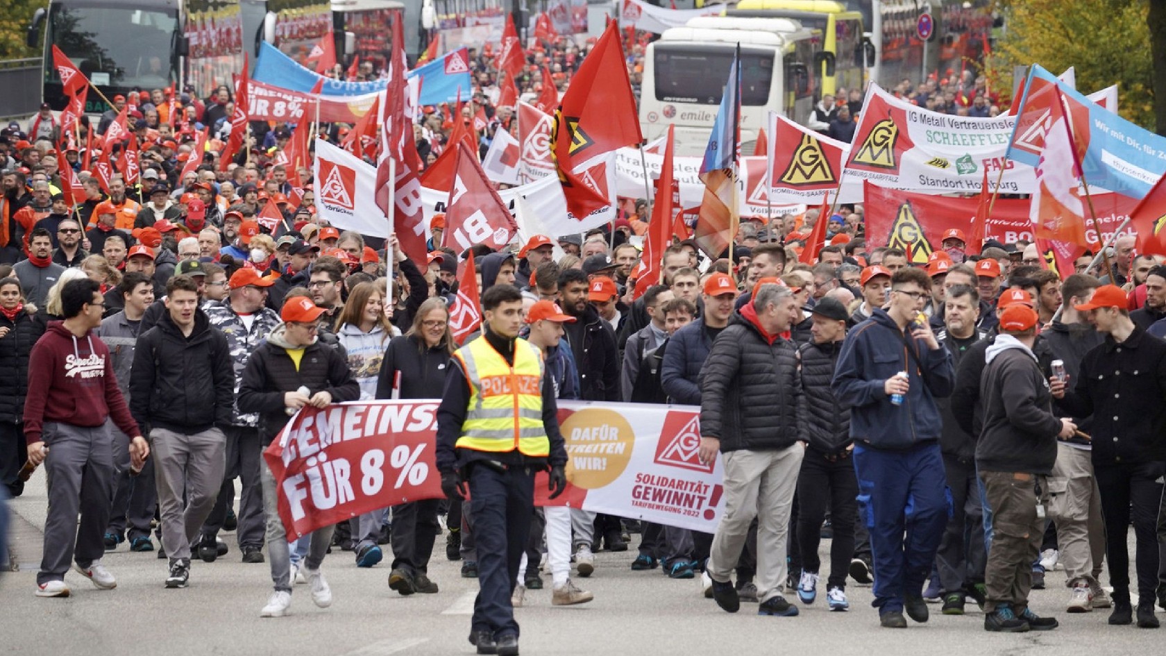 Warnstreik-Aktionstag in Saarbrücken