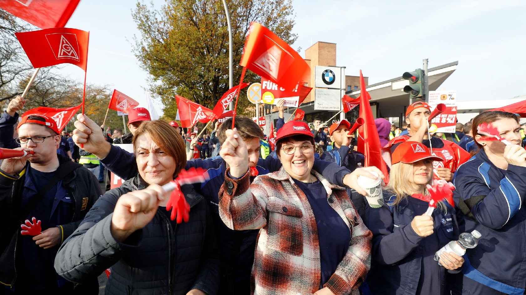 Warnstreik BMW Spandau am 31.10.2022