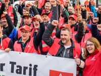 Verhandlungsergebnis: Entgelterhöhung in zwei Stufen plus 3000 Euro