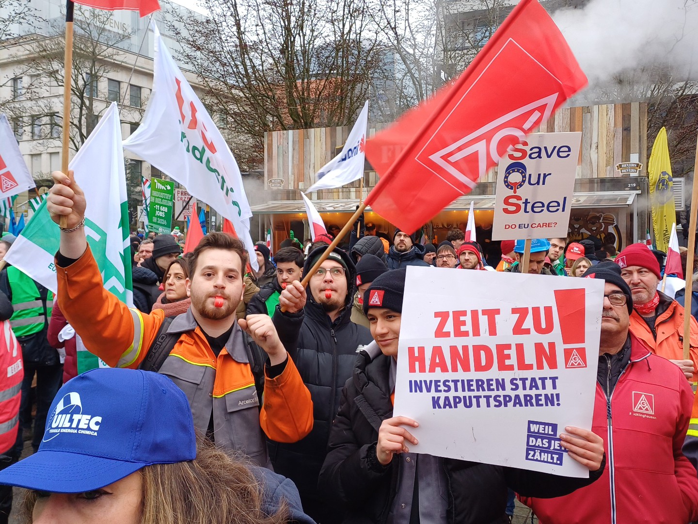Beschäftigte beim Aktionstag in Brüssel.