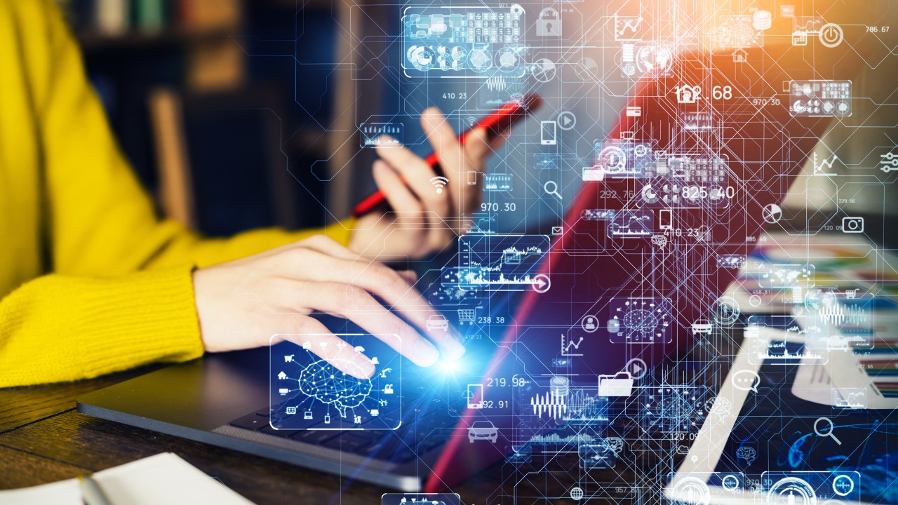 Kommunikationsnetz Künstliche Intelligenz 