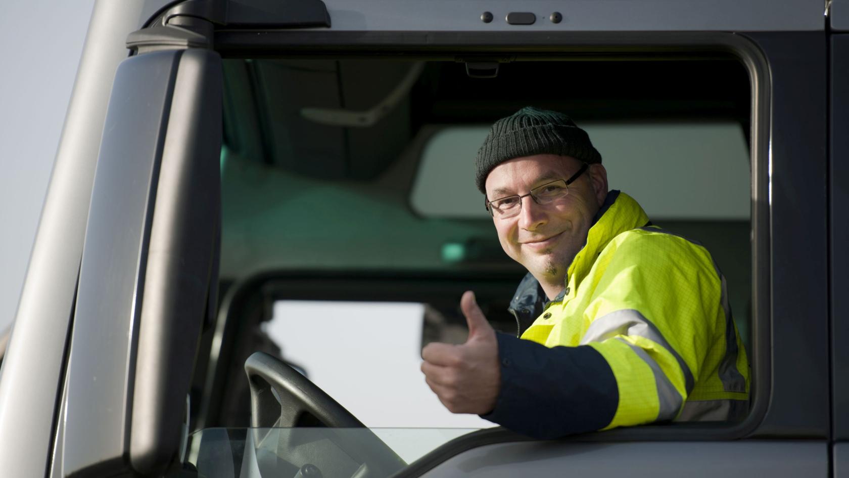 Lkw-Fahrer in seinem Truck